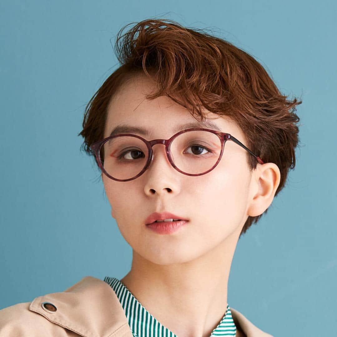 眼鏡市場 OFFICIALさんのインスタグラム写真 - (眼鏡市場 OFFICIALInstagram)「ㅤㅤㅤㅤㅤㅤㅤㅤㅤㅤㅤㅤㅤ New Life New Eyewear 014 ㅤㅤㅤㅤㅤㅤㅤㅤㅤㅤㅤㅤㅤ ——————————————————— 眼鏡品番：LNM-SPC305 COLOR：4種類 MODEL : @kinoooooooko3 STYLING : @helloufofficial ——————————————————— ㅤㅤㅤㅤㅤㅤㅤㅤㅤㅤㅤㅤㅤ #NewLifeNewEyewear #眼鏡市場 #眼鏡女子 #眼鏡 #ootd #fashion #メガネ女子 #メガネ男子 #メガネ好き #伊達メガネ #大人可愛い #シンプルコーデ #カジュアルコーデ #お洒落好き #tokyo #kawaii #new #eyewear #メガネコーデ #メガネ #トレンド #コーデ #暮らし #春コーデ #2019 #closet #glass #scandinavian #スカンジナビアン」3月31日 19時57分 - meganeichibaofficial