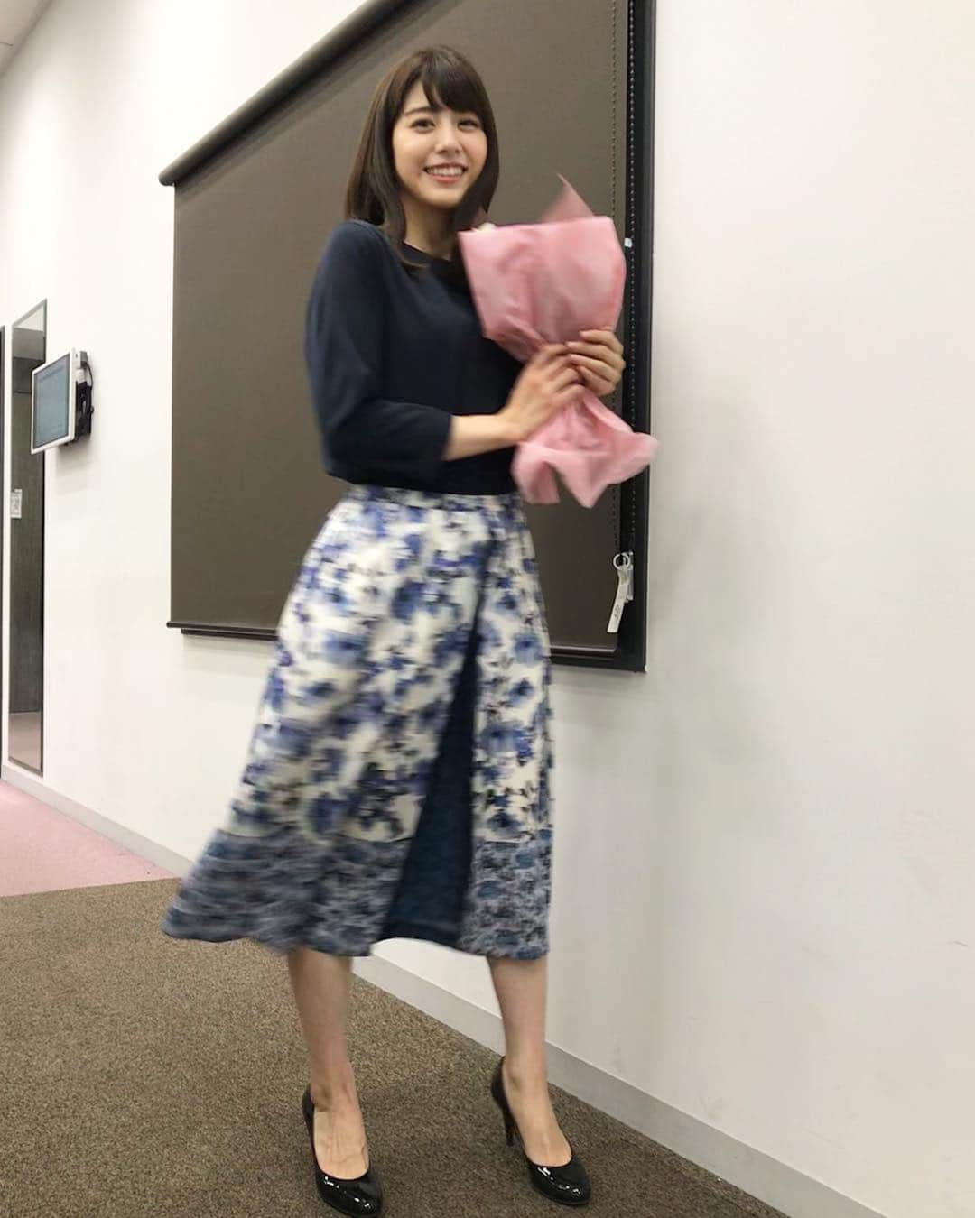 森山るりさんのインスタグラム写真 - (森山るりInstagram)「. 最後のみなさんの前での挨拶では 涙を堪えられませんでした😢 . そしてモーサテ最後の衣装は TONALのワンピースでした🌸 2年間毎日色々な衣装を着させてもらえて幸せでした😌 .」3月31日 19時56分 - ruri_moriyama_official