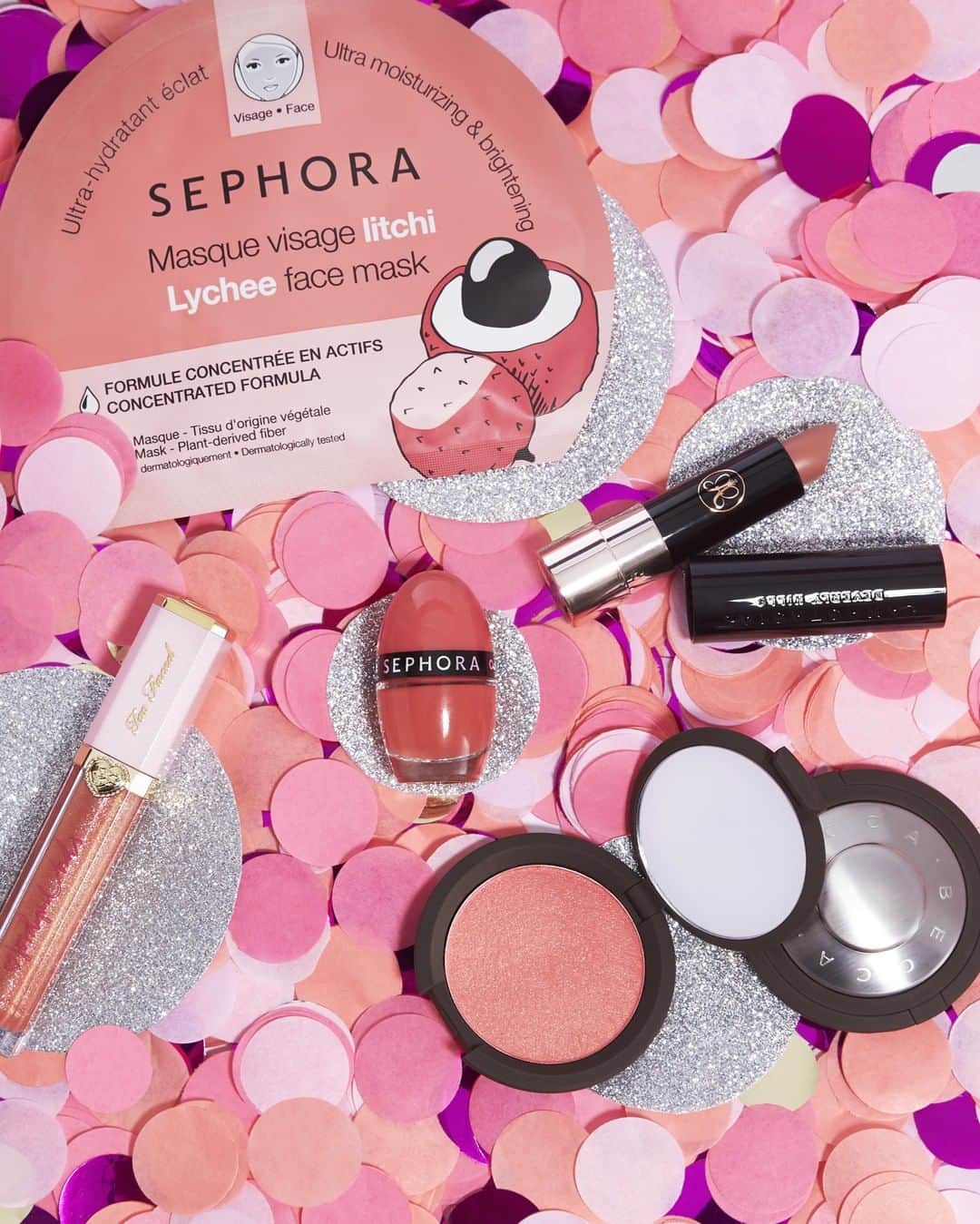 のインスタグラム：「Si vous ne deviez choisir qu'UN SEUL produit à mettre dans votre panier Sephora, sur lequel craqueriez-vous ? 🙊 . @toofaced @beccacosmetics_france @sephoracollection @anastasiabeverlyhills #SephoraFrance #MakeupJunkie」