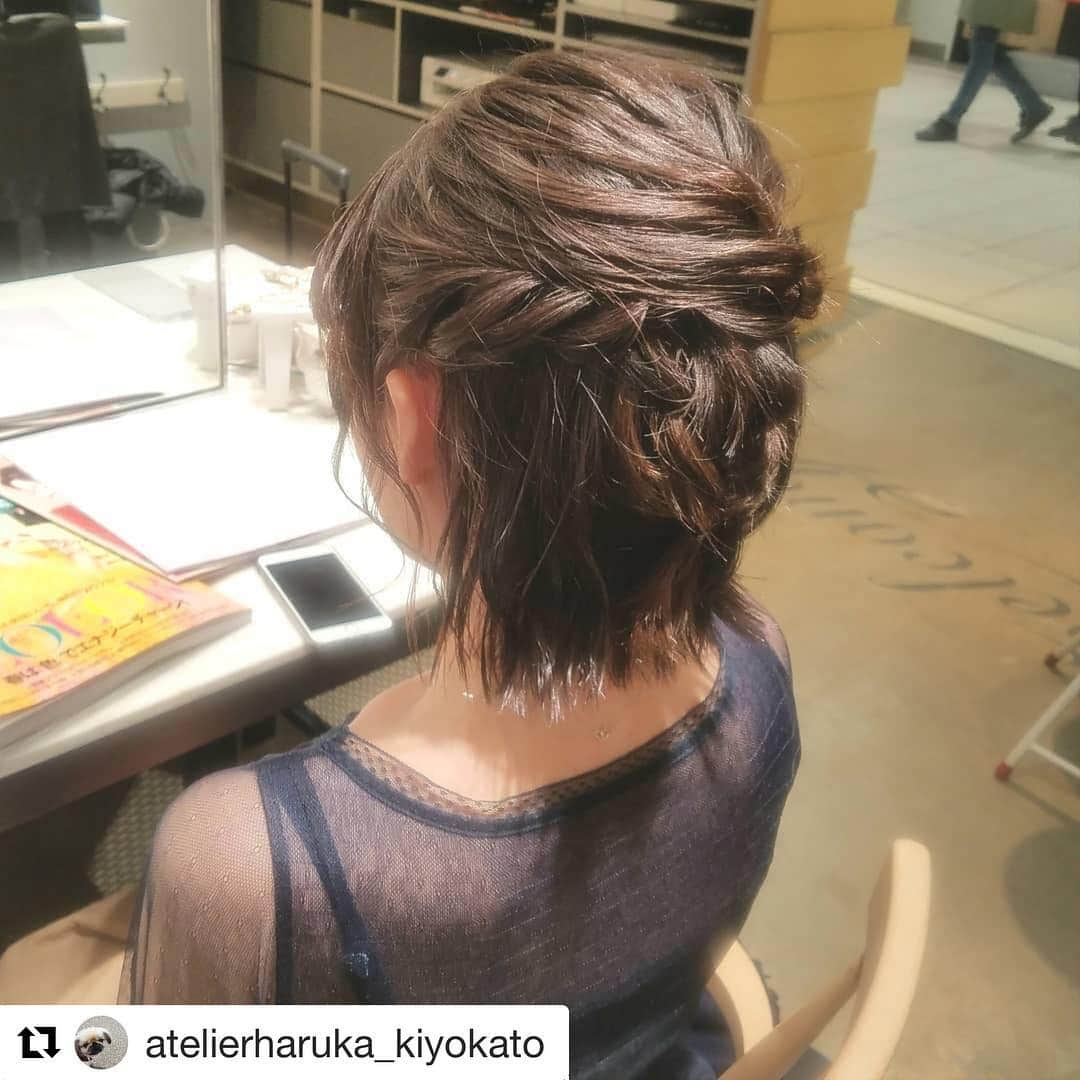 ヘアメイク&ネイル専門店 アトリエはるかさんのインスタグラム写真 - (ヘアメイク&ネイル専門店 アトリエはるかInstagram)「#Repost @atelierharuka_kiyokato with @get_repost ・・・ ・ ・カジュアルハーフ✨ ・一年間ありがとうございました！ ・ #アトリエはるか公式#アトリエはるか#ヘアスタイル#ヘアセット#ヘアアレンジ#ヘア#セット#アレンジ#ヘアメイク#メイク#編み込み#ロールアップ#波ウェーブ#アップスタイル#ハーフアップ#ブライダル#結婚式#プレ花嫁#헤어#bridal#bridalhair#fashion#beauty#cute#hair#makeup#followme」3月31日 20時17分 - atelierharuka_official