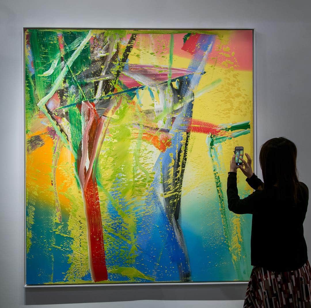 サザビーズさんのインスタグラム写真 - (サザビーズInstagram)「‘Panorama: A New Perspective’ is a selling exhibition featuring artworks tracing the aesthetic development of Modern art to Contemporary abstract art. 📷 here: ‘Memories of Monet’ by George Condo (2006), ‘Mao’ by Andy Warhol (1973), and ‘Ziege’ by Gerhard Richter (1984). On view at the #HongKong Convention and Exhibition Centre until 2 April. #SothebysHongKong #SothebysImpMod #SothebysContemporary」3月31日 12時18分 - sothebys