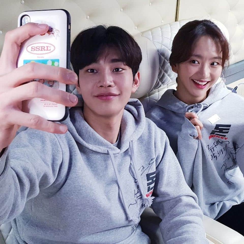 ウォン・ジナのインスタグラム：「대구에서 만나요🙏🏻」