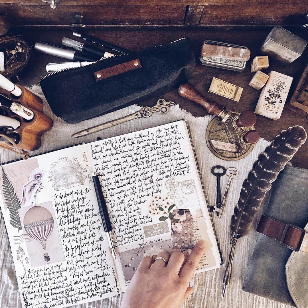 Catharine Mi-Sookさんのインスタグラム写真 - (Catharine Mi-SookInstagram)「It’s another rainy day here and I’m thankful for the renewal and rest. The last few weeks have been nonstop go-go-go and having a couple days to recuperate has been overdue and needed. I don’t realize how much piles up internally when this busy modern life is up in high gear, and when the calm suddenly ushers in, sometimes it all pours out like rain too. Maybe that’s why rainy days soothe and resonate, and why I love them so. . . . On my desk: Model 28 Libertas fountain pen @franklinchristoph. Foundlings Companion Size Journal, Mini Sendak & Drafter Pouch @pegandawl. Wooden Toolcomb Pen Holder @galen_leather. . . . #journaling #creativejournal #dailyjournal #franklinchristoph #fountainpens #penmanship #pegandawl #leatherjournal #waxedcanvas #galenleather #creativejournaling #handsinframe #onmydesk #quillpen #creativespace #flatlays #flatlaystyle #flatlayinspo #lamy #woodenstamps #scrapbooking #scrapbookinglayout #abmcrafty #loveforanalogue #thedailywriting #stationerylover」3月31日 12時51分 - catharinemisook