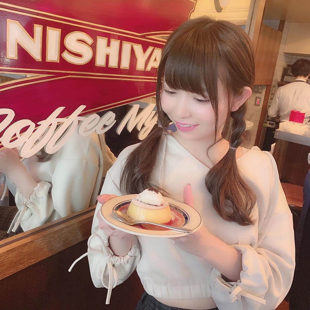 楠ろあさんのインスタグラム写真 - (楠ろあInstagram)「先日撮影のあとひなちゃんにちょっとだけ 打ち合わせまでの間遊んでもらった☺︎ ひなちゃんありがとう♡」3月31日 13時24分 - roa.k6