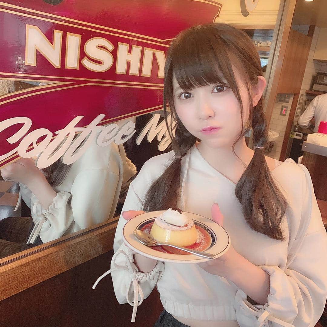 楠ろあさんのインスタグラム写真 - (楠ろあInstagram)「先日撮影のあとひなちゃんにちょっとだけ 打ち合わせまでの間遊んでもらった☺︎ ひなちゃんありがとう♡」3月31日 13時24分 - roa.k6
