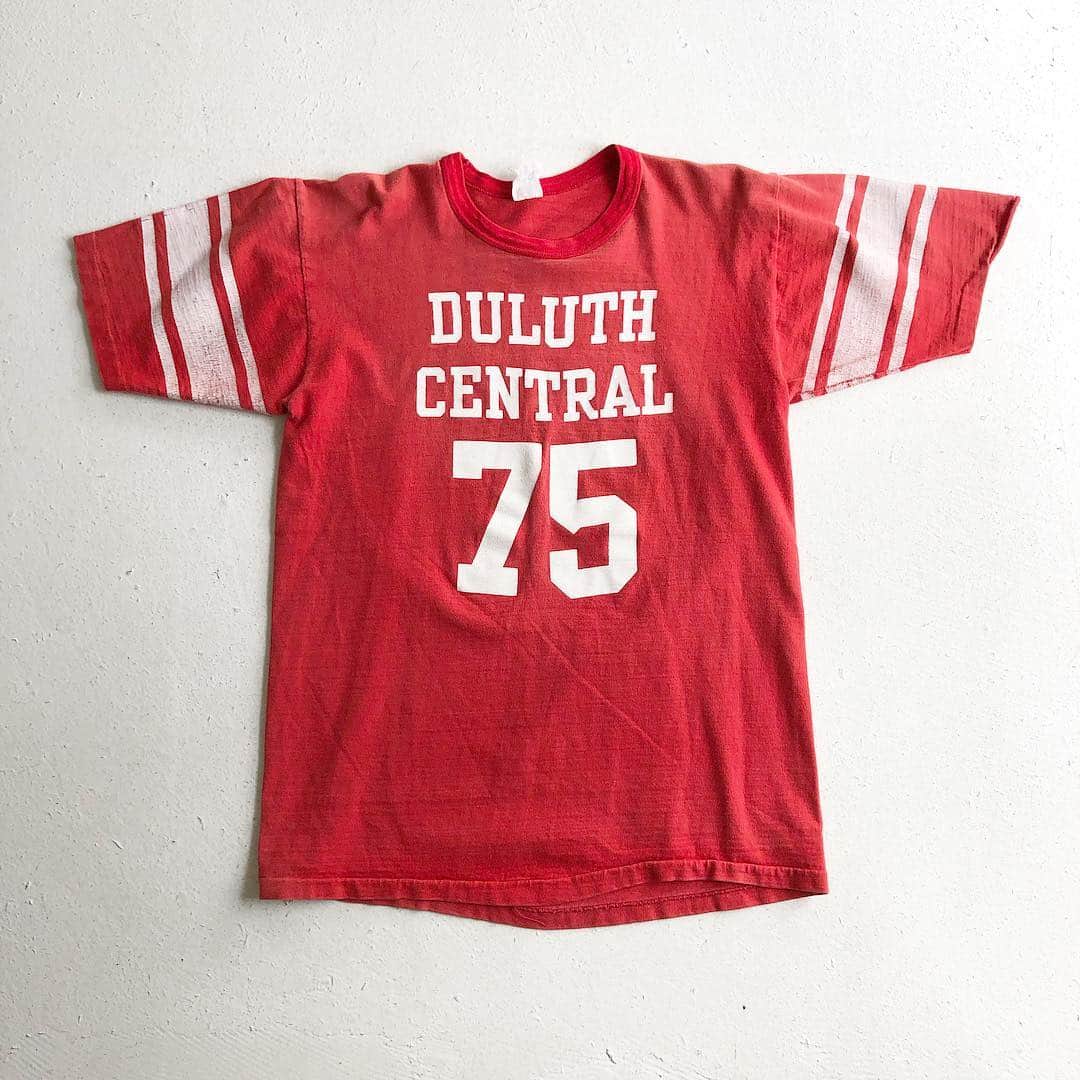 のインスタグラム：「【New stuff】 1970s football tee No.75 "DULUTH CENTRAL" size M位 PRICE ¥7900-(+TAX) DM へお問い合わせ宜しくお願い致します」