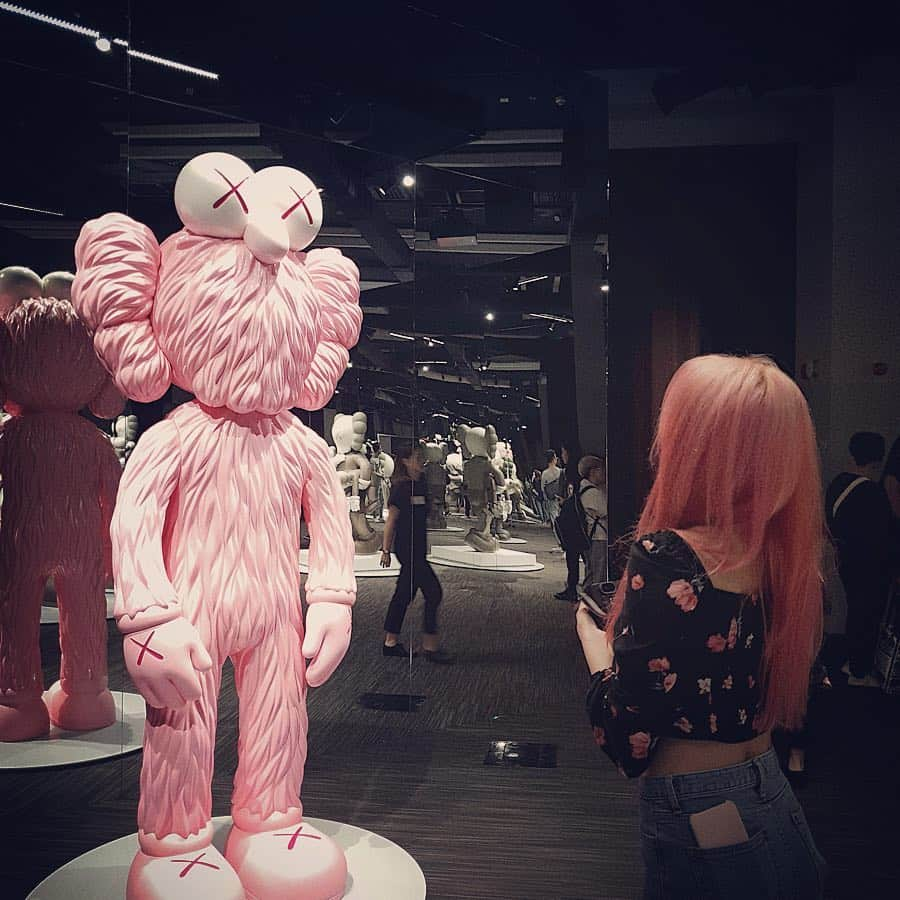 チョン・ニコルさんのインスタグラム写真 - (チョン・ニコルInstagram)「#kaws#콜Q」3月31日 14時11分 - nicole__jung