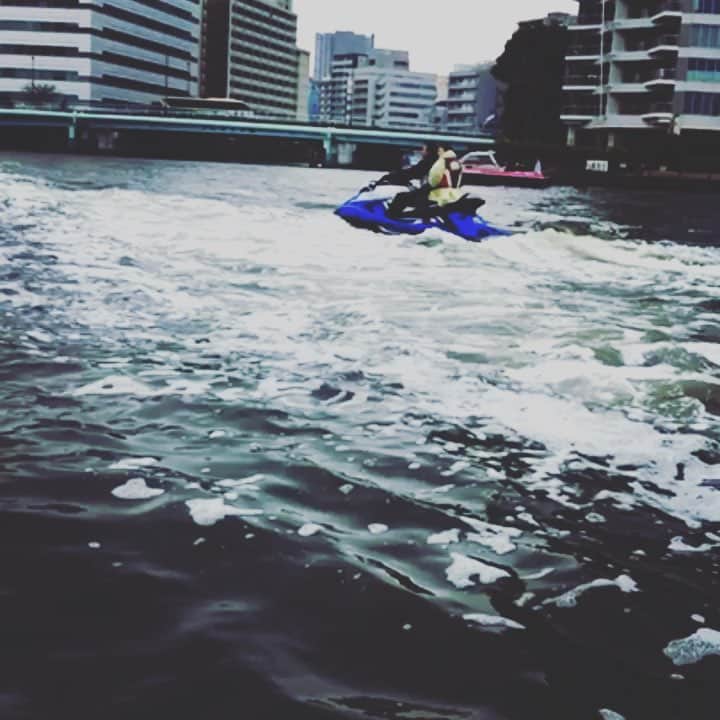 北見寛明のインスタグラム：「Here we go 〜♫ #花見 #目黒川へ #letsgo  #花見 #北見 #花より北見 #は？」