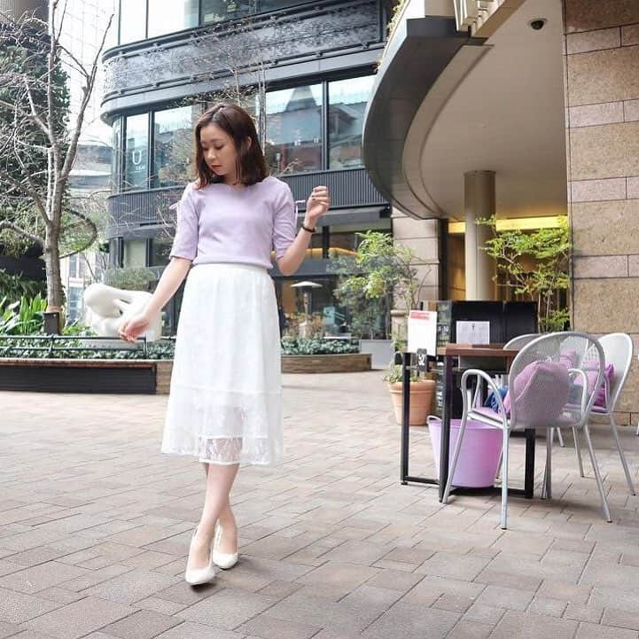 ミーアさんのインスタグラム写真 - (ミーアInstagram)「. . 【must buy item】 ☑︎レースアップスカラカットトップス . ☑︎リバーシブルレースニットスカート . . 画像をタップしてチェック▶︎▶︎ . #miia」3月31日 14時58分 - miia_official