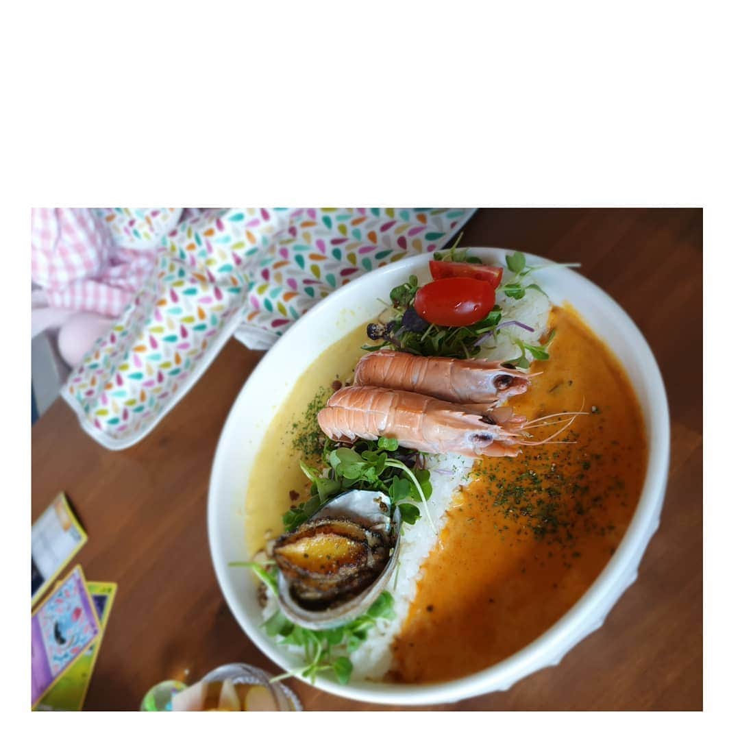 ソ・ユジンさんのインスタグラム写真 - (ソ・ユジンInstagram)「맛있고 뷰도 끝내주고 룸도 이쁘고 너무나 친절하셨던 즐거웠던 점심식사 ^^ #모아나디쉬 #소여사제주 🌴」3月31日 15時19分 - yujin_so