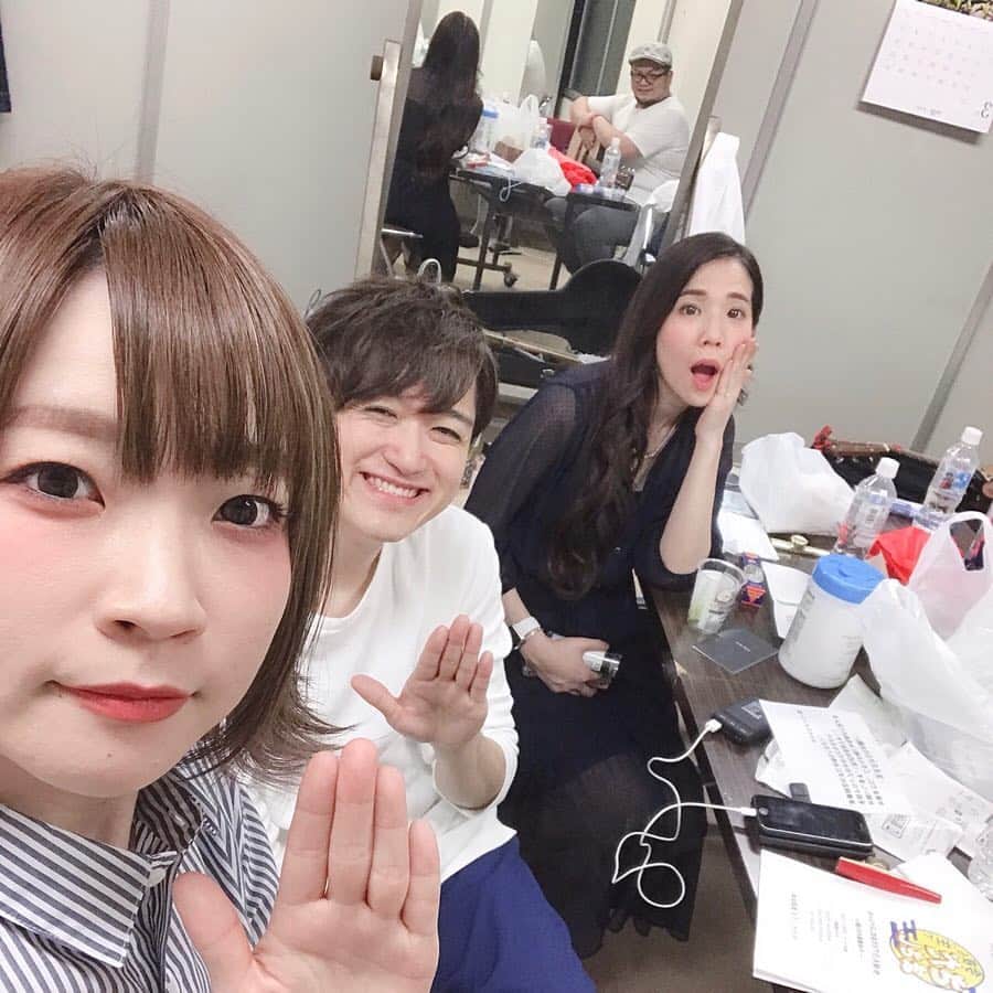沙夜香さんのインスタグラム写真 - (沙夜香Instagram)「NHK「今夜も生でさだまさし」4時間SP、ありがとうございました！ 生ジングル3回にトークや歌2曲。感謝しかありません。  さださんは偉大だなぁ。。。 これからの音楽や日本について真剣に語るさださん。話す一言一言に優しさや愛が溢れていて、聞いているといつのまにか心の壁やトゲが無くなっていて、自分に素直になれるんです。  さださんが最後に歌われた主人公という曲、まだ出番があるのにふつーーうに泣きました。心に沁みました。  Play.Gooseを熱く語って下さるさださん、感無量。 人生の大先輩、音楽の大先輩。  これからのPlay.Goose、どんどん前へ進みます。どんな景色が待ち受けているだろう。  みんな、楽しみにしててね！ やっと始まったんだ！  #生さだ #さだまさし #playgoose  #納豆おにぎり #食べようと思ったけどやめて #今から食べる」3月31日 16時05分 - sayaka_512