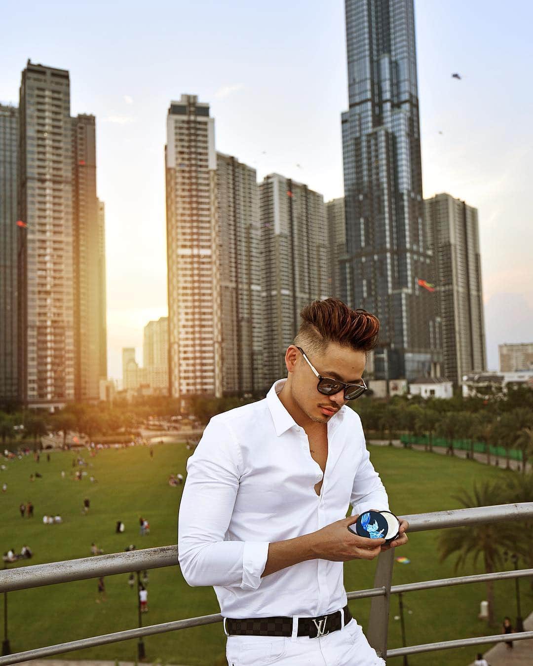 のインスタグラム：「📍Saigon City, Vietnam. Travel in style with @byBluMaan keep your hair always on point!  The best hair product from @byBluMaan💥 Lightweight, high hold and low shine. All of this in one product @byBluMaan✔️#byBlumaan.  Effortless hold and stylish finish .  Available: ➡️ www.BluMaan.com. 📸 Via @stylebyTommy」