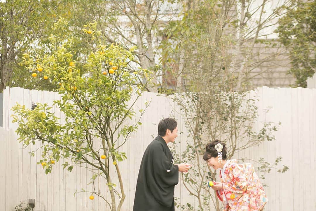BARN&FOREST148さんのインスタグラム写真 - (BARN&FOREST148Instagram)「. 思わず2人の世界へ… 時間を忘れてしまうくらい素敵な空間 . . おとずれる人が幸せで笑顔になれる場所がある @barn_and_forest148  HPもしくはお電話にて お気軽にお問い合わせください♬*゜ . #barnandforest148 #148cafe #barn #148花嫁 #バーンアンドフォレスト #バーンアンドフォレスト148 #レストランウェディング #流山 #流山おおたかの森 #千葉花嫁 #結婚式写真 #結婚式場 #結婚式レポ #プレ花嫁 #卒花嫁 #緑のある結婚式場 #ガーデンのある結婚式場 #日本中のプレ花嫁さんと繋がりたい #全国のプレ花嫁さんと繋がりたい  #こだわりのウェディング #自然  #2019春婚 #2019夏婚 #2019秋婚 #前撮り」3月31日 18時05分 - barn_and_forest148