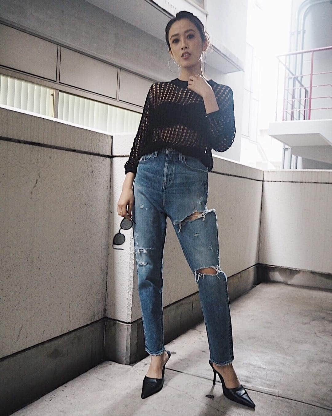 GYDAさんのインスタグラム写真 - (GYDAInstagram)「SNAP @arisa_gyda ＿＿＿＿＿＿＿＿＿＿＿＿＿＿＿＿ 【MESH KNIT TOPS】 O.WHT/GRN/BLK ￥5,990+tax ＿＿＿＿＿＿＿＿＿＿＿＿＿＿＿＿ 【GROUNGE DAMAGE PEG TOP DENIM PANTS】 ICE/BLU ￥14,990+tax ＿＿＿＿＿＿＿＿＿＿＿＿＿＿＿＿ TOPページのURLからご覧下さい❤︎ #GYDA」3月31日 18時08分 - gydajp