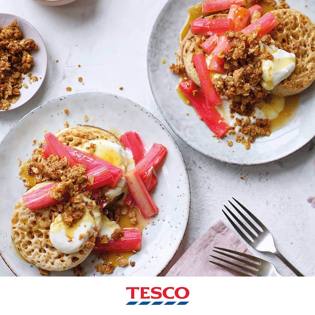 Tesco Food Officialさんのインスタグラム写真 - (Tesco Food OfficialInstagram)「Happy #MothersDay! ⁣ Feel like being spoiled this morning? These delicious rhubarb crumble crumpets are an easy, indulgent spin on the classic rhubarb pudding. All you need to do is tag someone to make them for you.⁣ #FromTescoForMum⁣ ⁣ Ingredients⁣ 400g rhubarb, trimmed⁣ 1 orange, zested and juiced⁣ 60g clear honey⁣ 8 crumpets⁣ 160g Greek yogurt, to serve⁣ For the crumble⁣ 50g plain flour⁣ 25g soft light brown sugar⁣ 50g unsalted butter, chilled and diced⁣ 25g blanched almonds, roughly chopped⁣ 25g jumbo oats⁣ ⁣ Method⁣ 1. Preheat the oven to gas 5, 190°C, fan 170°C. Cut the rhubarb into 5cm lengths and spread in a single layer in a shallow roasting tin. Mix together the orange zest, juice and honey and pour over the rhubarb. Cover the tin tightly with foil and set aside.⁣ 2. For the crumble topping, place the flour, sugar and a pinch of salt into a bowl. Add the butter and rub together with your fingertips until the mixture resembles coarse breadcrumbs. Add the chopped almonds and oats and mix to combine. Spread evenly on a tray lined with baking paper.⁣ 3. Bake both the rhubarb and crumble topping in the oven for 12-15 mins until the rhubarb is completely tender but still holding its shape and the crumble is golden.⁣ 4. Grill or toast the crumpets (it might be easier to do this under the grill) and place 2 crumpets onto each plate. Spoon the rhubarb pieces and some of the syrup onto each crumpet, add a generous spoonful of yogurt and sprinkle with the crumble. Finish with a final drizzle of rhubarb syrup.」3月31日 18時14分 - tescofood