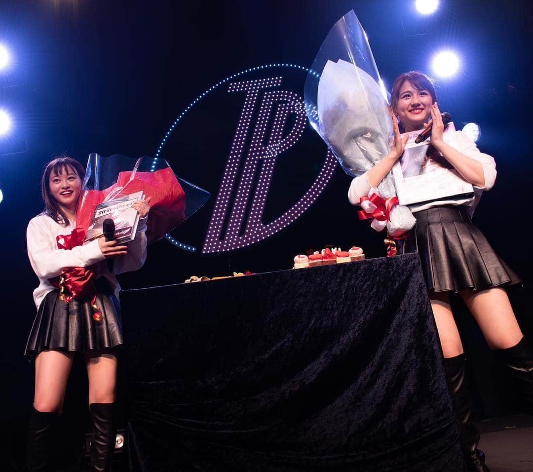 のインスタグラム：「3月は櫻井と橘のバースデーがあり、目標としていた渋谷ストリームホールも完売でき、感謝の1ヶ月でした❣️❣️ #photoby @jumpeiyamada  #櫻井紗季 #橘二葉 #TPD #TPD2019 #東京パフォーマンスドール #happybirthday #live #japan #tokyo」