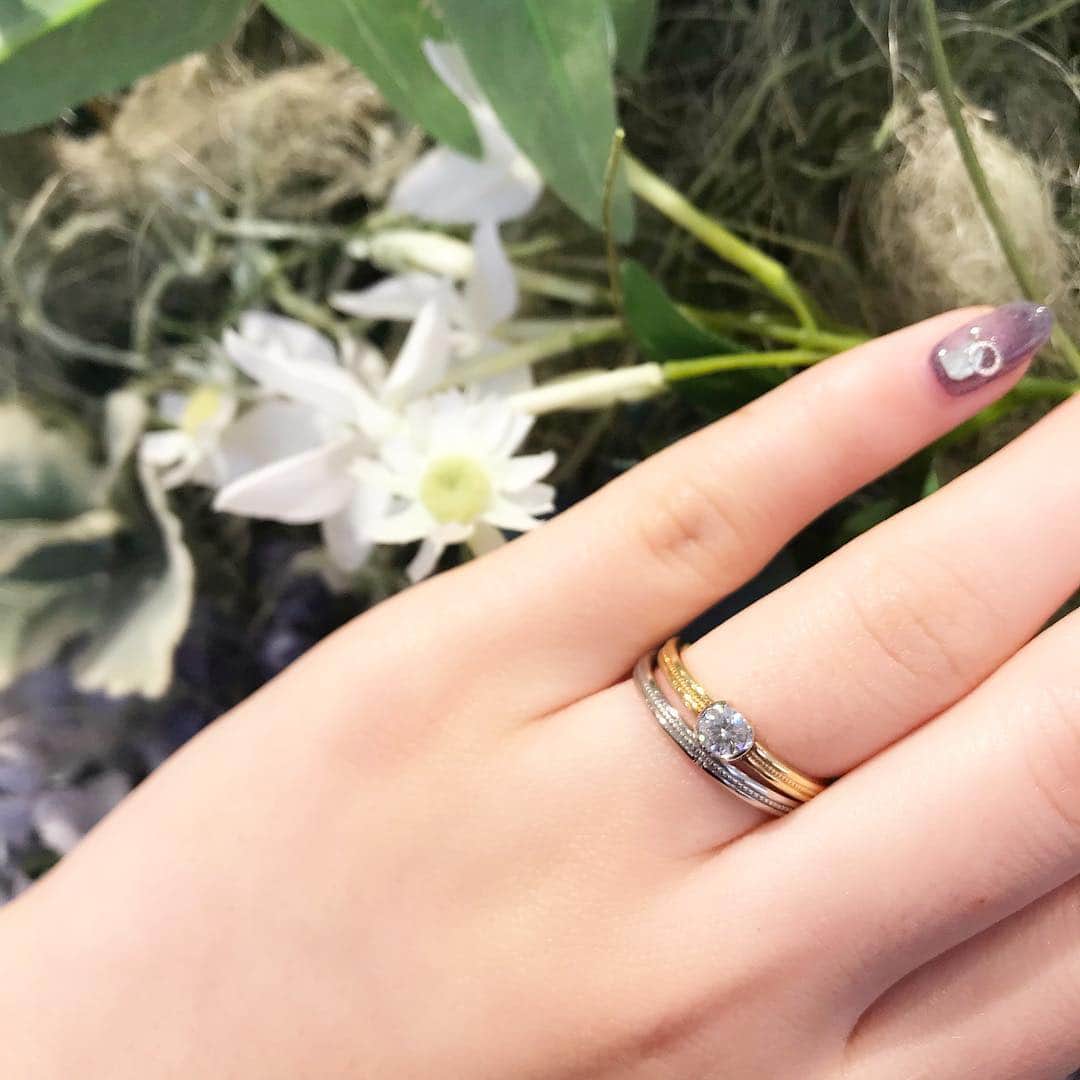 JKプラネット銀座.表参道.福岡|結婚指輪セレクトショップさんのインスタグラム写真 - (JKプラネット銀座.表参道.福岡|結婚指輪セレクトショップInstagram)「💍 @jkplanet.jewelry 【RosettE −ロゼット− 】 💎 - GATE - 扉 - 「指し示す光は未来への道しるべ、ふたりに用意された新しい世界へ」というコンセプトを元に「隠れて覗いた、古い教会の結婚式。小さなふたりに約束されていた未来」とイメージされたデザイン✨ . @jkplanet.jewelry 全店にて取り扱いです💎 ⇩JKPlanet  SHOP LIST⇩ 銀座本店・表参道店・横浜元町店・福岡天神店・熊本上通店・宮崎橘通り店・鹿児島天文館店 . #JKPlanet #JKプラネット #結婚指輪のセレクトショップ #ロゼット #婚約指輪 #エンゲージリング #結婚指輪 #結婚指輪💍 #婚約指輪💍 #結婚指輪探し  #マリッジリング #エンゲージ #マリッジ #リング #プロポーズ #プレ花嫁 #日本のプレ花嫁さんと繋がりたい #おしゃれさんと繋がりたい #銀座結婚指輪 #表参道結婚指輪 #福岡花嫁 #熊本花嫁 #宮崎花嫁 #鹿児島花嫁  #2019春婚#結婚對戒 #結婚戒指 #求婚戒指#結婚指輪探し#結婚指輪選び#婚約指輪探し」3月31日 18時23分 - jkplanet.jewelry