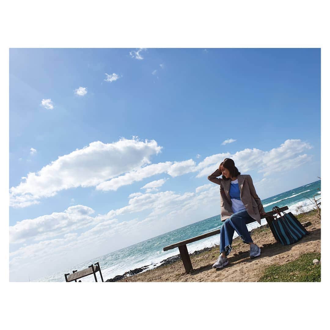 ソ・ユジンさんのインスタグラム写真 - (ソ・ユジンInstagram)「#파란하늘 ~ ♡.♡ 🌴🌊☀️ #소여사제주」3月31日 18時55分 - yujin_so