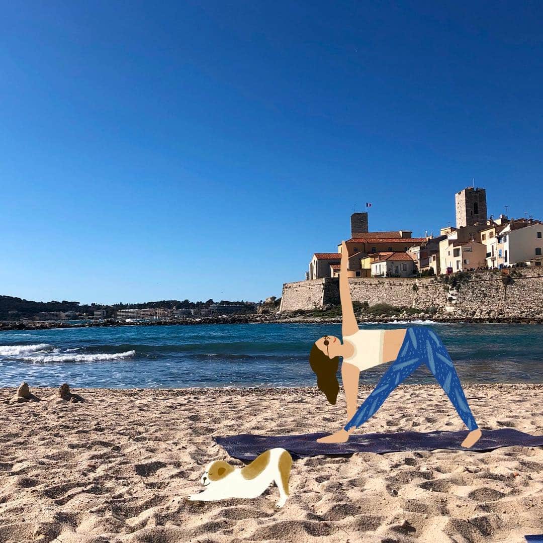 Apricots Artのインスタグラム：「Sunday Beach Yoga🧘‍♀️ . Illusted by Yuri #apricotsart#yoga#beachyoga」