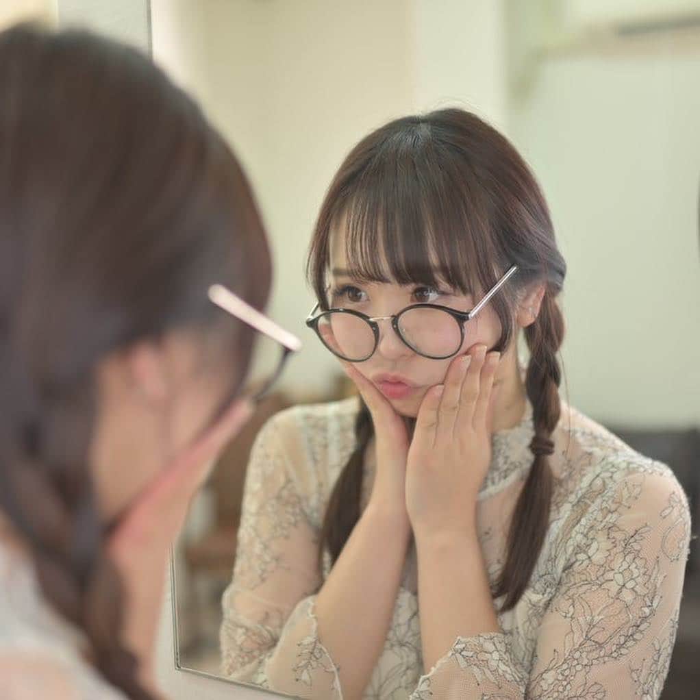 上田ミルキィさんのインスタグラム写真 - (上田ミルキィInstagram)「3/31(日)大阪チャンス撮影会お疲れ様でございました❤ ★ 5枠満枠ありがとう!!!!!!!!!! ★ 速報で送って頂いた写真です❤ とにかく笑った1日でした😂ありがとうございました!!!!!!!!!! #水着 #グラドル #ムチムチ #撮影会 #大阪チャンス撮影会 #チャンス撮影会 #下乳 #ハミ乳 #Fカップ #グラビアアイドル #自撮り #撮影 #モデル #変態水着 #ぽちゃドル #ぽっちゃり女子 #エロ #スケベ #셀카  #화보 #그라비아아이돌」3月31日 19時11分 - milky.ueda1023