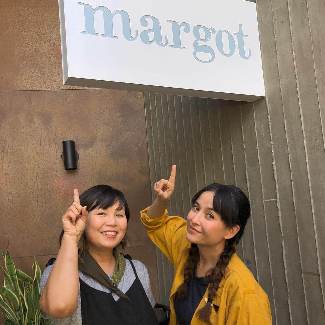 のインスタグラム：「We might know something you don’t know.. we know where @margotlosangeles is! If you come and visit us @modernartisanmarketplace located in @platform_la We will let you in on our little secret 🤫 Come find us #Margot #lol #allday #funny 昨日良く聞かれていたのは「マルゴのレストラン何処？」うちらそれを答える事ができるから、会いに来て！！」