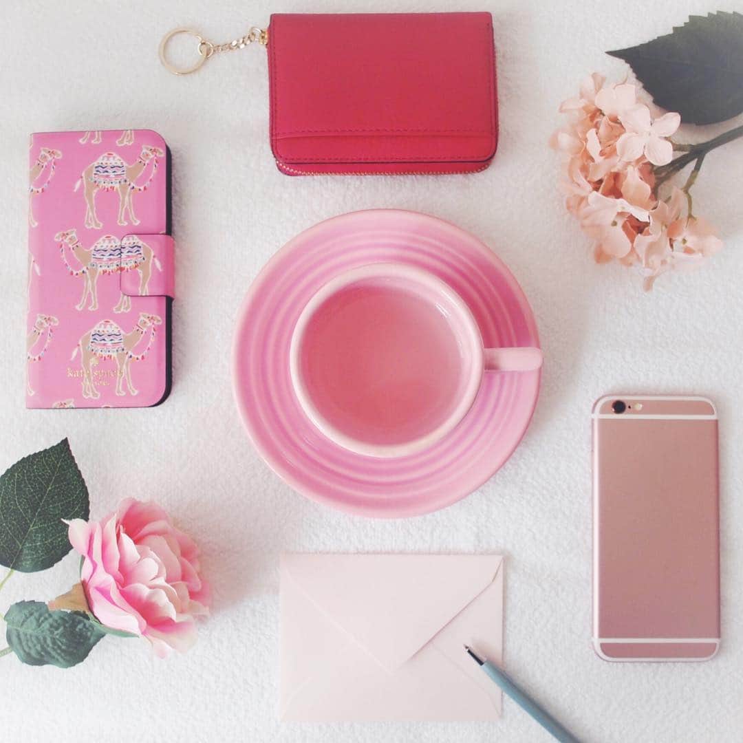 スマホの写真が売れちゃうアプリ「スナップマート」さんのインスタグラム写真 - (スマホの写真が売れちゃうアプリ「スナップマート」Instagram)「snapmart.jp＼ピンク色フォト♡コンテスト受賞者発表㊗賞金総額 ¥3,000／﻿ ピンク色が持つ、可愛らしさや華やかさ、幸福感をステキに表現した3作品が受賞しました‼️おめでとうございます🎊﻿ ﻿ ① 37cha 様﻿ ② @lalife365 様﻿ ③ @thousandspring5 様﻿ ﻿ ﻿ •📸 #Snapmart または @snapmartjp をタグつけして出品写真や受賞作品を投稿してくれた場合…﻿ 不定期でストーリーズで紹介させていただきます！﻿ ﻿ ﻿ •📷フォトコンテスト開催中！﻿ 写真好きのみなさまの参加お待ちしております！アプリから写真をアップするだけで参加できます。﻿ ﻿ 【現在開催中のコンテスト】 ﻿ 📝手書きフォト♡﻿ 👩🏻‍💼就活フォト♬﻿ ☕️私のモーニングルーティーン﻿ 👩🏻‍🎓卒業式フォト♫﻿ 🚛新生活！引っ越しフォト♡﻿ 🌅空フォト♫﻿ 💐春コーデ♡2019﻿ 👐🏻ハンドサイン☆﻿ ✨キラキラフォト♡﻿ ﻿ #Snapmart #スナップマート ﻿ ﻿ •snapmart.jp #フォトコンテスト #フォトコン #ファインダーは私のキャンパス #写真で伝えたい私の世界 #写真を撮るのが好き #写真好き #写真大好き#カメラが好き #カメラ大好き #フォトグラファー #カメラマン #写真勉強中 #一眼レフ初心者 #フィルムカメラ #フィルムカメラ初心者 #ミラーレス初心者 #ミラーレス一眼 #ポートレート写真 #ポートレート女子 #ポートレート部 #ポートレートが好き #ポトレ #ポトレ部#tokyo_camera_club #ピンク＃ピンク色#pink#可愛い﻿」4月1日 5時30分 - snapmart.jp