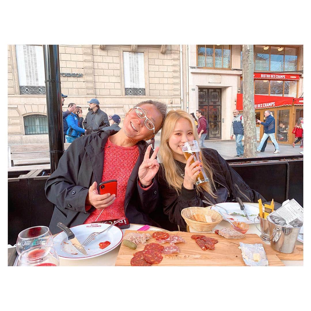 前原穂高さんのインスタグラム写真 - (前原穂高Instagram)「ずっとパリで一緒に行動を共にしてた ロレアルの小滝さんと 僕の専属アシスタントの武者には感謝です🌸 2人にはカメラマンにもなってもらったり笑 充実した時間になりました。 ㅤㅤㅤ #ヘアショー#パリ#ロレアル #paris @lorealpro #ロレアルプロ#lorealpro #hairdresser#coiffeur#coiffure #ヘア #ヘアアレンジ #ヘアスタイル #ヘアカラー #ヘアセット #アレンジ #スタイリング #ほだかっと #ほだからー #ヘアサロン #サロン #美容室 #hair #hairstyle #haircolor @vvvvvvioletttttt  @vvvvvviolet_nagoya  #美容室violet」3月31日 21時04分 - hodaka