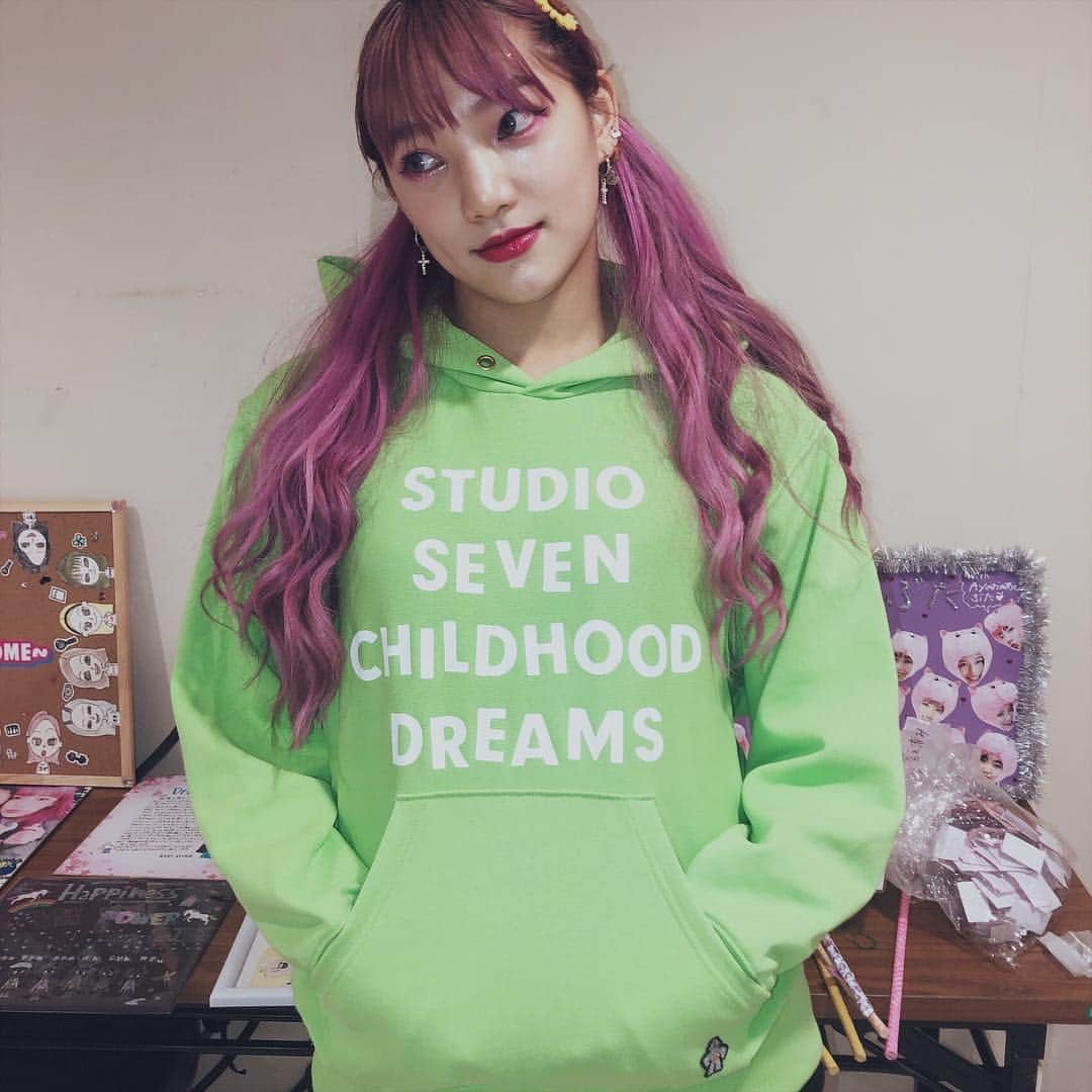 須田アンナさんのインスタグラム写真 - (須田アンナInstagram)「. 🚀🚀💚💚 @seven.official  @gu_global  @exile_naoto_」3月31日 21時15分 - annastagram.official