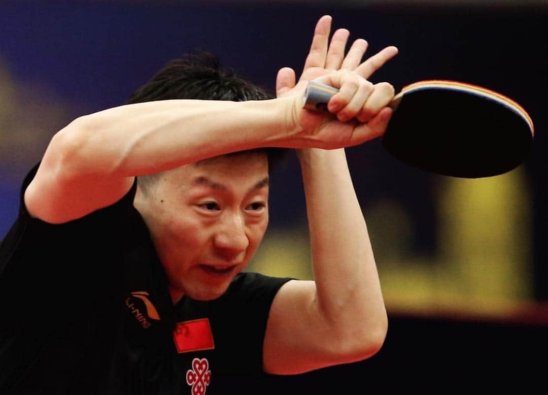のインスタグラム：「Ma Long concedes the first 2 games of the Men’s Singles Final in Doha... Does the Dragon start his fightback now? 🤨🐉 #ITTFWorldTour #QatarOpen」