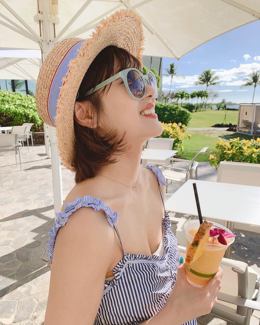 藤村椿さんのインスタグラム写真 - (藤村椿Instagram)「. . . うまぁ〜〜〜😋😋😋🍍🏝 . . . ーーーーーーーーーーーーー #夏コーデ #リゾートコーデ #水着コーデ #ビーチコーデ #ファッション #ファッションコーデ #夏服 #水着 #水着 #プール #ハワイ #タビジョ #女子旅 #ゴルフ旅行 #yolo #summer #hawaii #swimsuit  #bikini #pool #poolside #codenate  #fashion #instafashion #summercolors #island #girlstravel #instatravel #golf #golfgirls ーーーーーーーーーーーーー Photo by @salan2022」3月31日 21時32分 - tsubaki_fujimura