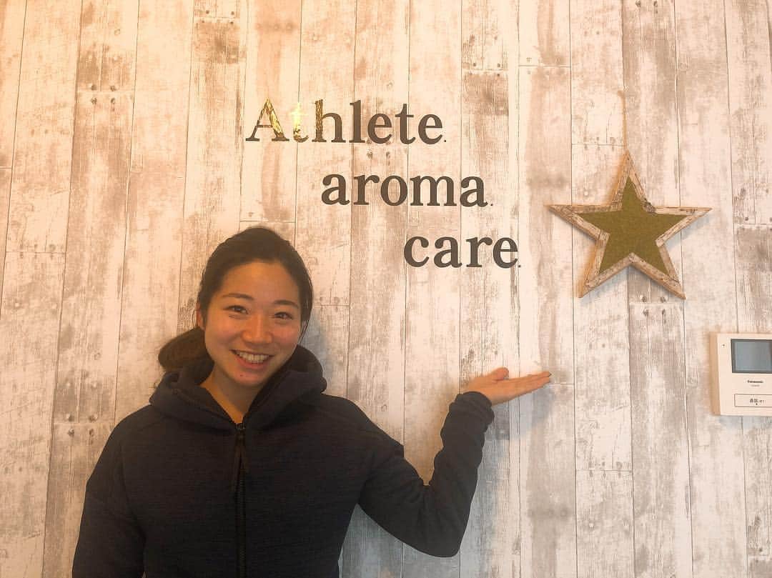 吉冨愛子 さんのインスタグラム写真 - (吉冨愛子 Instagram)「いつもケアでお世話になっている @athlete_aroma_care_ さんに行ってきました🙆‍♀️ いつも素敵な空間です癒されます。いつもありがとうございます😊  #tokyo #athlete #aroma #care #relax #time #二子玉 #いつも #ありがとうございます🙏 #素敵な #空間」3月31日 21時34分 - aiko_yoshitomi