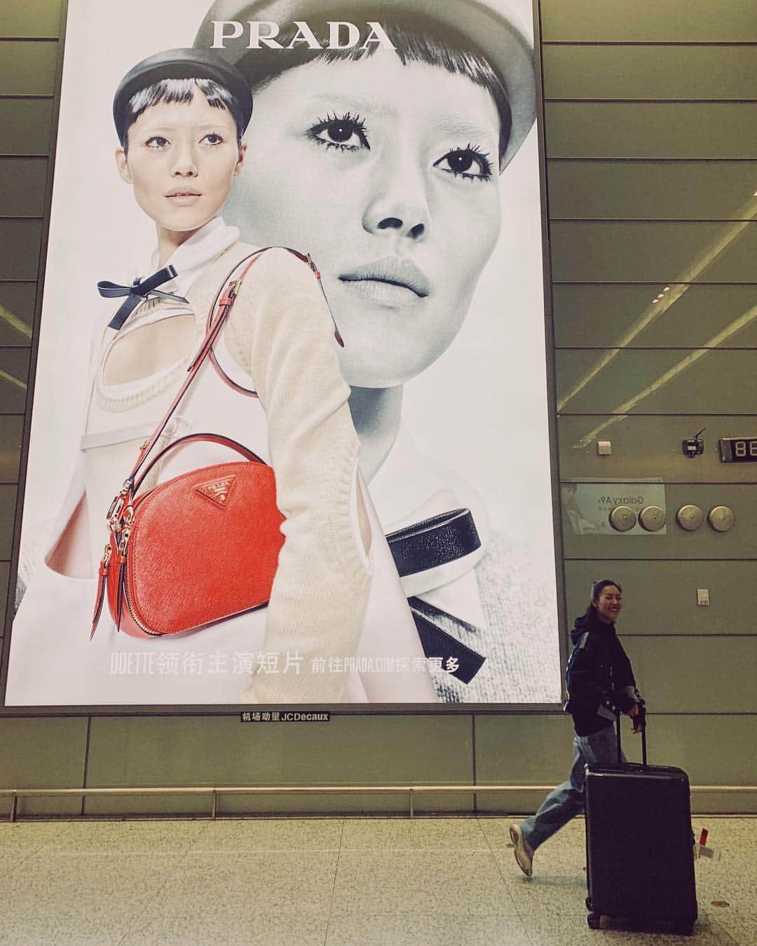 リウ・ウェンのインスタグラム：「Meeting my alter ego 🤩😜」