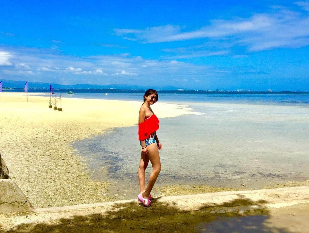 坂口莉果子さんのインスタグラム写真 - (坂口莉果子Instagram)「Cebu🇵🇭 ・ ・ ・ #universitylife  #cebu  #philippines  #beach  #学生旅行  #卒業旅行  #セブ島  #フィリピン #海」3月31日 21時49分 - rikakosakaguchi