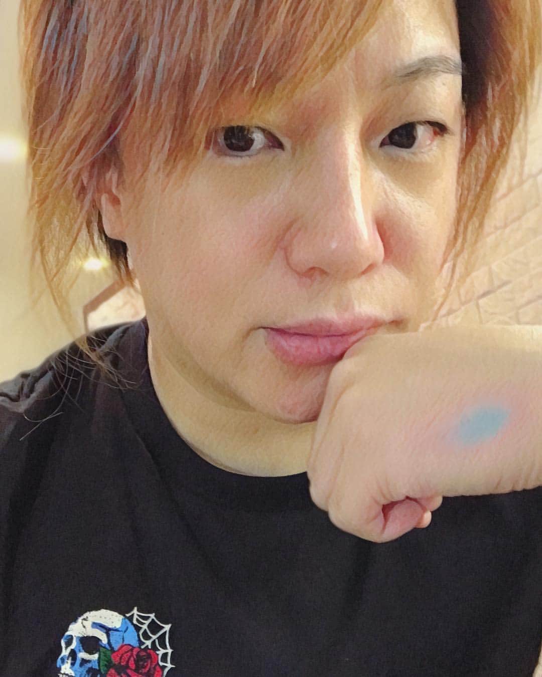 のインスタグラム：「さーて、新元号の発表まであと少し！^_^ どうしよう、予言通り「爆裂」になったら・・・ イヤ、ないかww  残り僅かとなった平成を嚙みしめようかな。」
