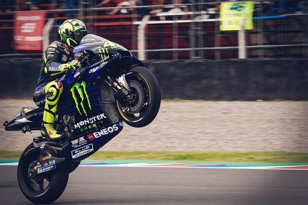 バレンティーノ・ロッシさんのインスタグラム写真 - (バレンティーノ・ロッシInstagram)「Termas de Rio Hondo,Argentina  Saturday,official practice 📸 @gigisoldano @mighelon @jesusrobledo」3月31日 22時02分 - valeyellow46