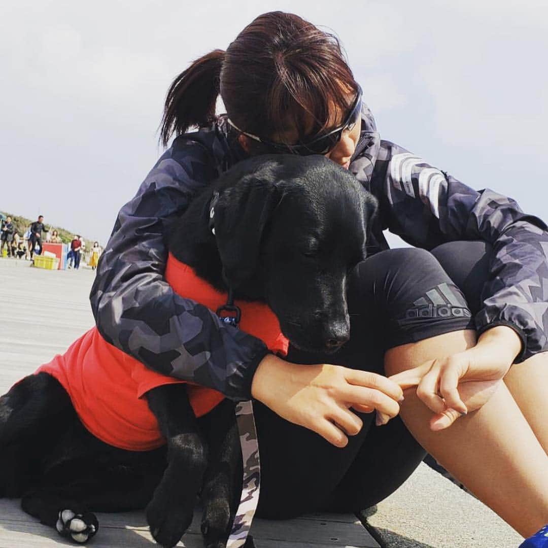 鈴木悠佳子のインスタグラム：「今日はいい天気でした✨ 荒井商事CUPでした🥇 #湘南ベルマーレ #荒井商事 #beachvolley  #NICO #PENALTY #次の大会はタイWT☆」