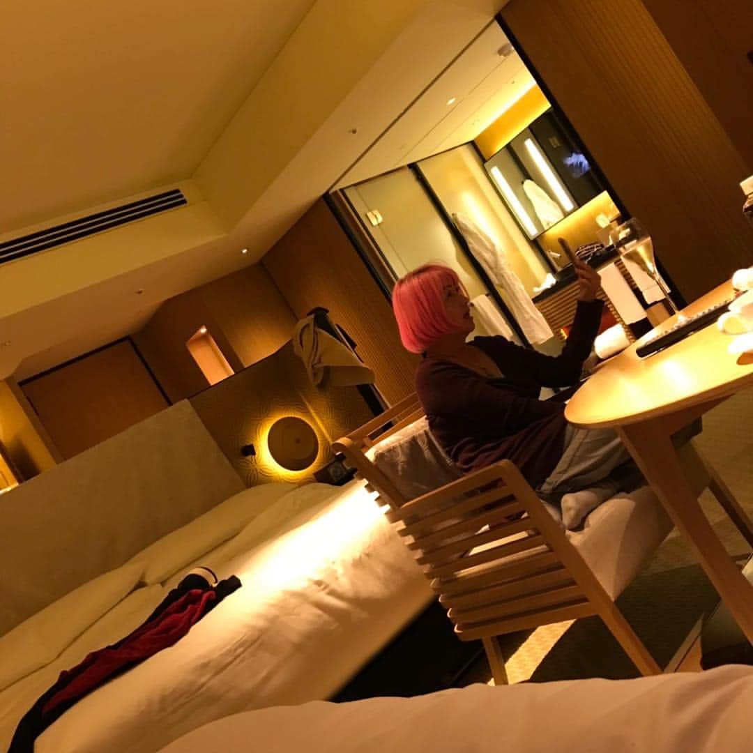 のインスタグラム：「#showroom  応援ありがとうございました！ 今日でひとまず毎日配信は 終了します。 毎週日曜22時と ときどき思いついたら配信するね  #しーちゃんねる」