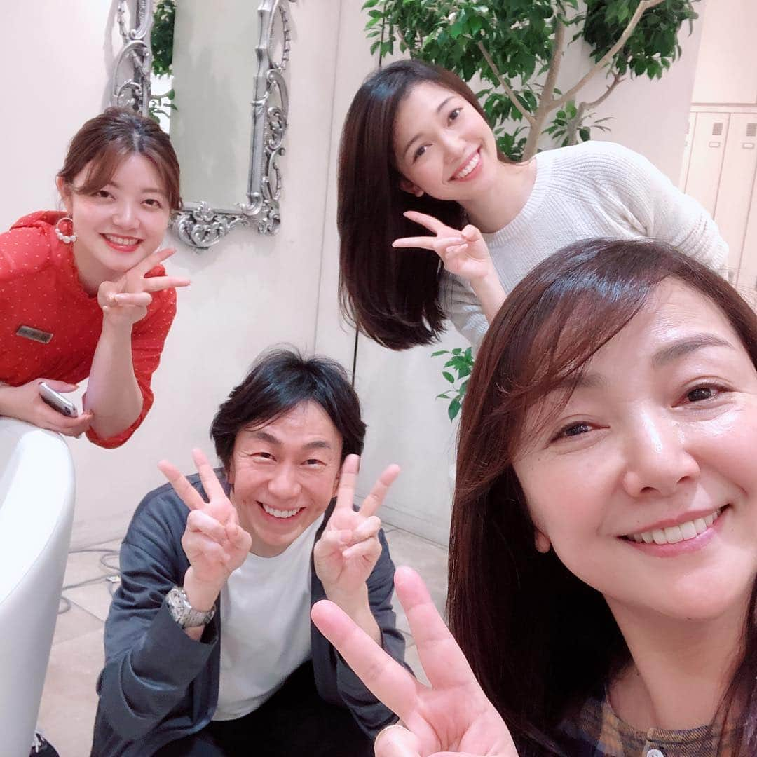 原日出子さんのインスタグラム写真 - (原日出子Instagram)「今日は ZACCで スペシャルなトリートメントしてきました✨ 髪は ハリとコシが出て ツヤツヤ サラサラ💖 高橋マジックは 凄ーい❣️ #ZACC #ヘアメンテナンス #原日出子」3月31日 22時21分 - hara_hideko