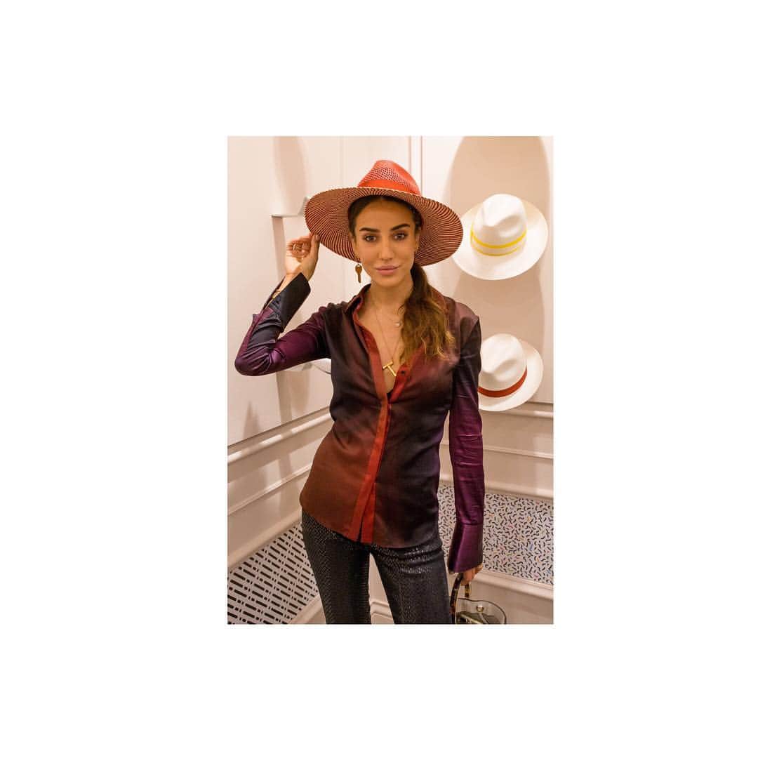 ボルサリーノさんのインスタグラム写真 - (ボルサリーノInstagram)「How good does @tamara look in our red Sophie hat! Check it out on borsalino.com! #borsalino_world」3月31日 22時22分 - borsalino_world