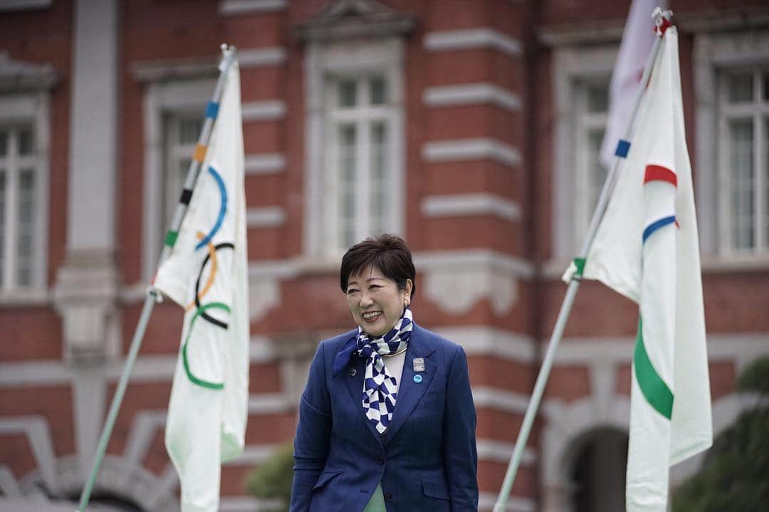 The Japan Timesさんのインスタグラム写真 - (The Japan TimesInstagram)「The Tokyo 2020 Olympic Flag and Paralympic Flag Tour began October 2016 and, over a three-year period, they were taken through Japan's 47 prefectures ahead of the Summer Games.  On Saturday, they arrived at Tokyo Station for a special event that featured the pop group Tokio, who are special ambassadors to promote the 2020 Games, passing the flags to Tokyo Gov. Yuriko Koike. "The flags made it to the goal, but we start here,” Koike said. We need to keep creating momentum for the events and devote ourselves to preparation." Additionally, demonstrations of taekwando, which has been an Olympics sport since 2000, were given and included an appearance by Olympic freestyle wrestling medalist Saori Yoshida.  On the same day, at the Tokyo Stock Exchange, a BMX demo event promoted the cycle sport. The BMX freestyle competition will be making its Olympic debut at the 2020 Summer Games. (📷: Ryusei Takahashi @ryuseitakahashi217) . . . . . #2020olympics #olympics #TokyoOlympics #taekwando #bmx #yurikokoike #saoriyoshida #sports」3月31日 22時43分 - thejapantimes