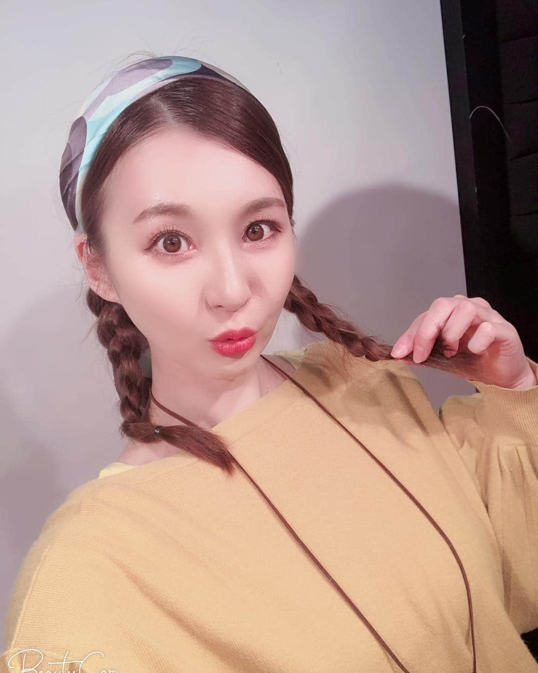 辰巳ゆいのインスタグラム：「『平成バブルvol.2 ～平成最後のバブル女～』 にお越し頂きありがとうございました😊 . いっぱい笑い声が聞こえて、よかったー♪ . あの、雑なダンスはワザとだよ！ ⬆︎信じるか信じないかはあなた次第w . いろんなコーナーで、楽しんでもらえてたら嬉しいなー♪ お酒飲んでたら、いい感じに楽しめたのでは？という内容もたくさんありましたが笑笑 どうでしたかー？？笑」