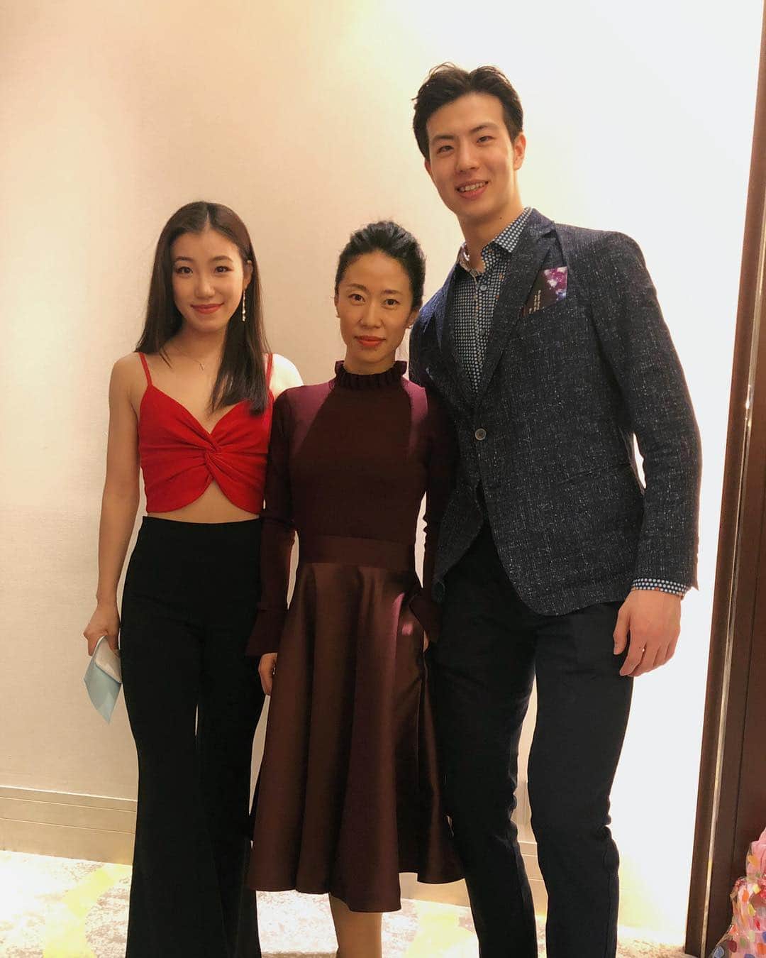王詩エツのインスタグラム：「2019~世锦赛  回到晚宴🥰」