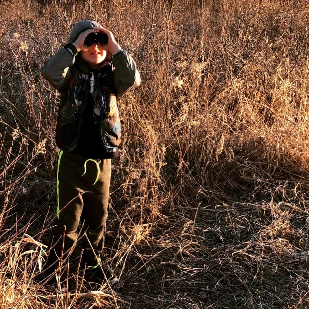 タック・ワトキンスさんのインスタグラム写真 - (タック・ワトキンスInstagram)「Wilbur Woodson, Boy Ornithologist, believes that bird watching, like stamp collecting, is a sport best enjoyed on one’s own.」3月31日 23時31分 - tucwatkins