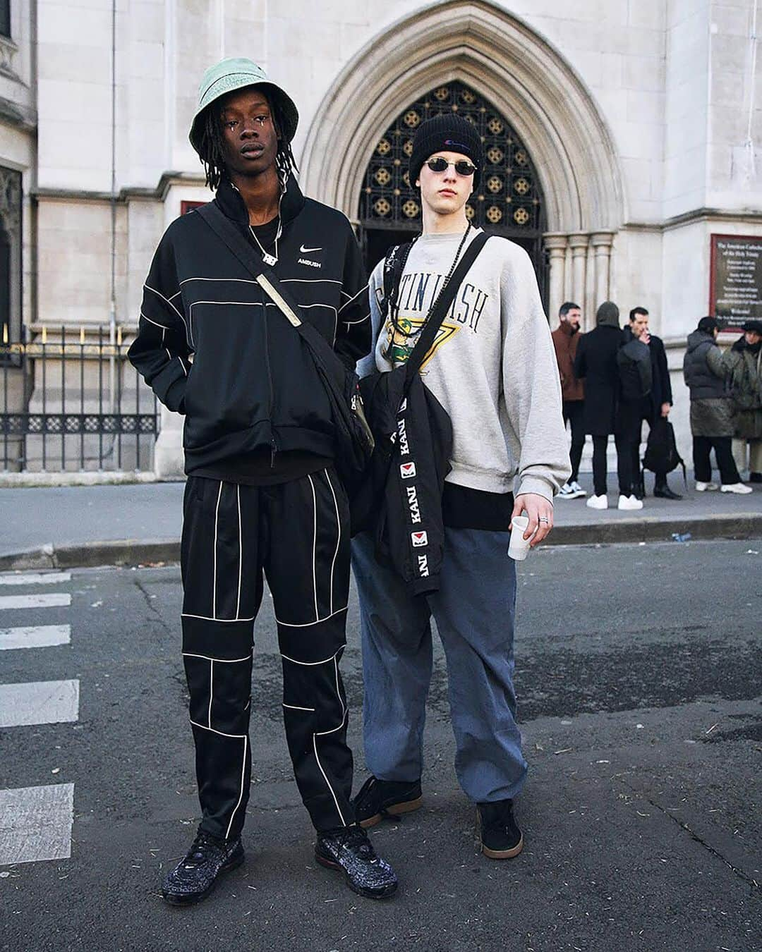 Droptokyoさんのインスタグラム写真 - (DroptokyoInstagram)「PARIS STREET STYLE #🇫🇷@drop_paris #streetstyle#droptokyo#paris#france#streetscene#streetfashion#streetwear#streetculture#fashion#parisfashionweek#パリ#parisstreetstyle#parisfashion#pfw#rapper#ストリートファッション#pfw19 Photography: @keimons @kyoheihattori」3月31日 23時42分 - drop_tokyo