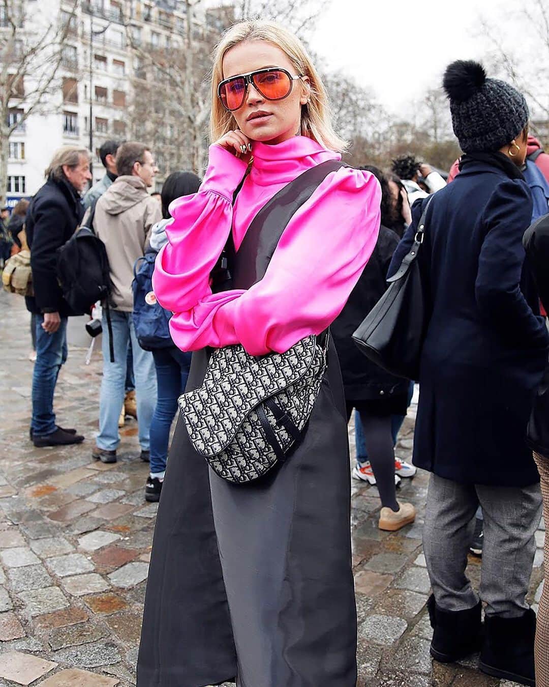 のインスタグラム：「PARIS STREET STYLE #🇫🇷@drop_paris #streetstyle#droptokyo#paris#france#streetscene#streetfashion#streetwear#streetculture#fashion#parisfashionweek#パリ#parisstreetstyle#parisfashion#pfw#rapper#ストリートファッション#pfw19 Photography: @keimons @kyoheihattori」