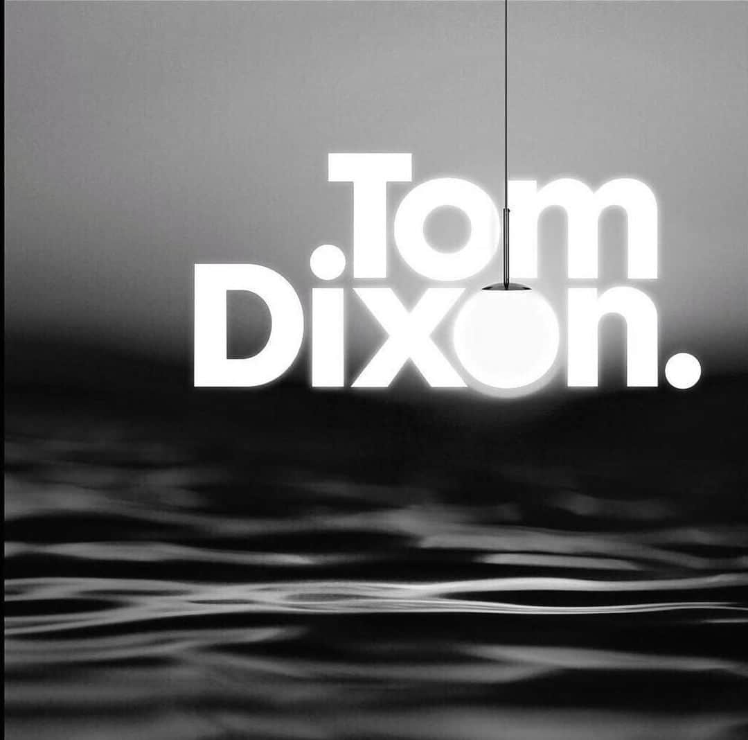 のインスタグラム：「MONOCHROME COMPETITION, win a new OPAL light by posting your monochrome images using #tomochrome and mentioning and tagging us @tomdixonstudio.⁣ ⁣ -- ⁣ ⁣ Monochrome. Our direction and palette for 2019. ⁣ ⁣ Here's your chance to get involved. We want your art direction, your ideas and your point of view. ⁣ ⁣ The brief is: Where monochrome meets Tom Dixon.⁣ ⁣ Here's your chance to WIN a new OPAL light. Simple post your monochromatic inspired images, photos, videos or graphics. ⁣ Essentially any visual medium you can post on Instagram will be valid. Get creative.⁣ ⁣ To be eligible you must tag us @tomdixonstudio and use #tomochrome⁣ ⁣ Tom and the design studio will pick their favourite, which will be the winner.⁣ ⁣ We'd like to use everyone's entry on tomdixon.net so if you enter and use #tomochrome you will likely be featured. ⁣ ⁣ Competition closes on 23.59 on 18th April 2019 and the winner will be announced on the 26th April 2019.⁣ ⁣ #competition #photocompetition #monochrome #monochromatic #tomdixon #tomdixonstudio ⁣ ⁣ Photo by @erlandsart」