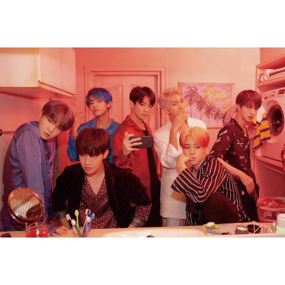 BTSさんのインスタグラム写真 - (BTSInstagram)「#BTS #방탄소년단 #MAP_OF_THE_SOUL_PERSONA Concept Photo version 2」4月1日 0時00分 - bts.bighitofficial