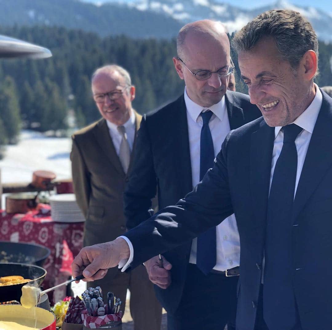 ニコラ・サルコジのインスタグラム：「Magnifique #hautesavoie ! J’aime tout ici : les Haut-Savoyards, leur chaleureux sens de l’hospitalité, la beauté des paysages, les traditions, la gastronomie ! La France est belle.」
