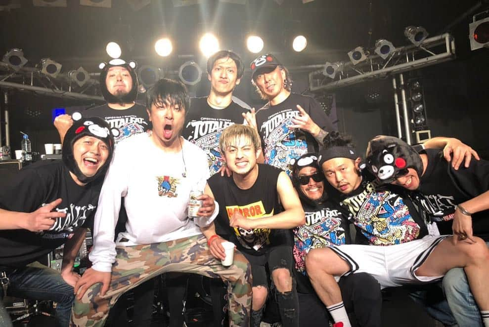 KOHSHIさんのインスタグラム写真 - (KOHSHIInstagram)「TOTALFAT×FLOW×熊本=🤘 #flow#totalfat#熊本」4月1日 0時21分 - kohshi_flow