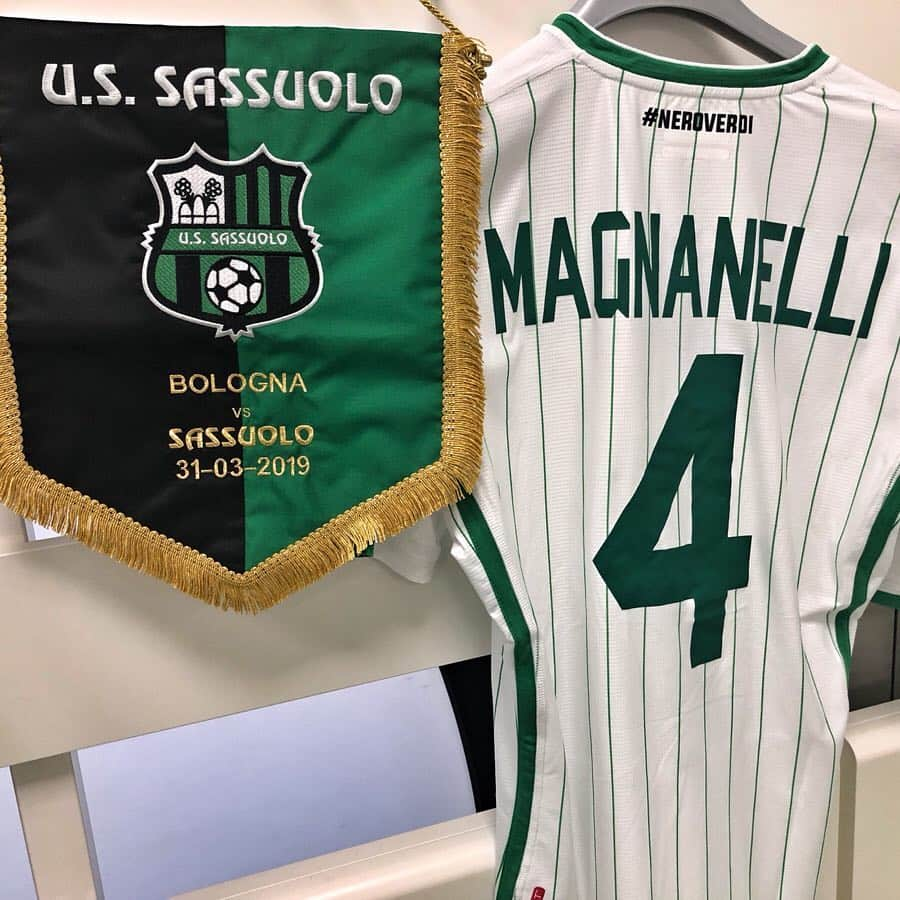 USサッスオーロ・カルチョさんのインスタグラム写真 - (USサッスオーロ・カルチョInstagram)「MATCH DAY 💪 ⚽️ #BolognaSassuolo 🏆 #SerieATIM ⏰ Ore 18 🏟️ #StadioDallAra Segui le nostre stories per gli aggiornamenti sul match 💪🖤💚 #ForzaSasol」4月1日 0時37分 - sassuolocalcio